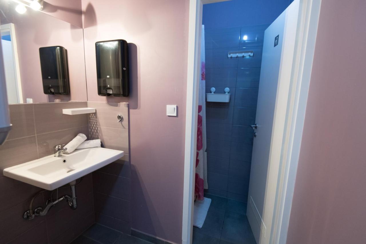 זאגרב The Dots Hostel מראה חיצוני תמונה