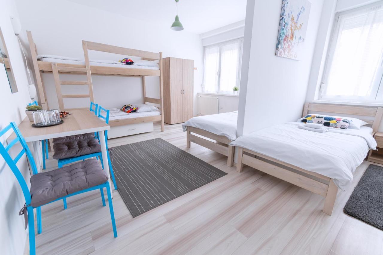 זאגרב The Dots Hostel מראה חיצוני תמונה