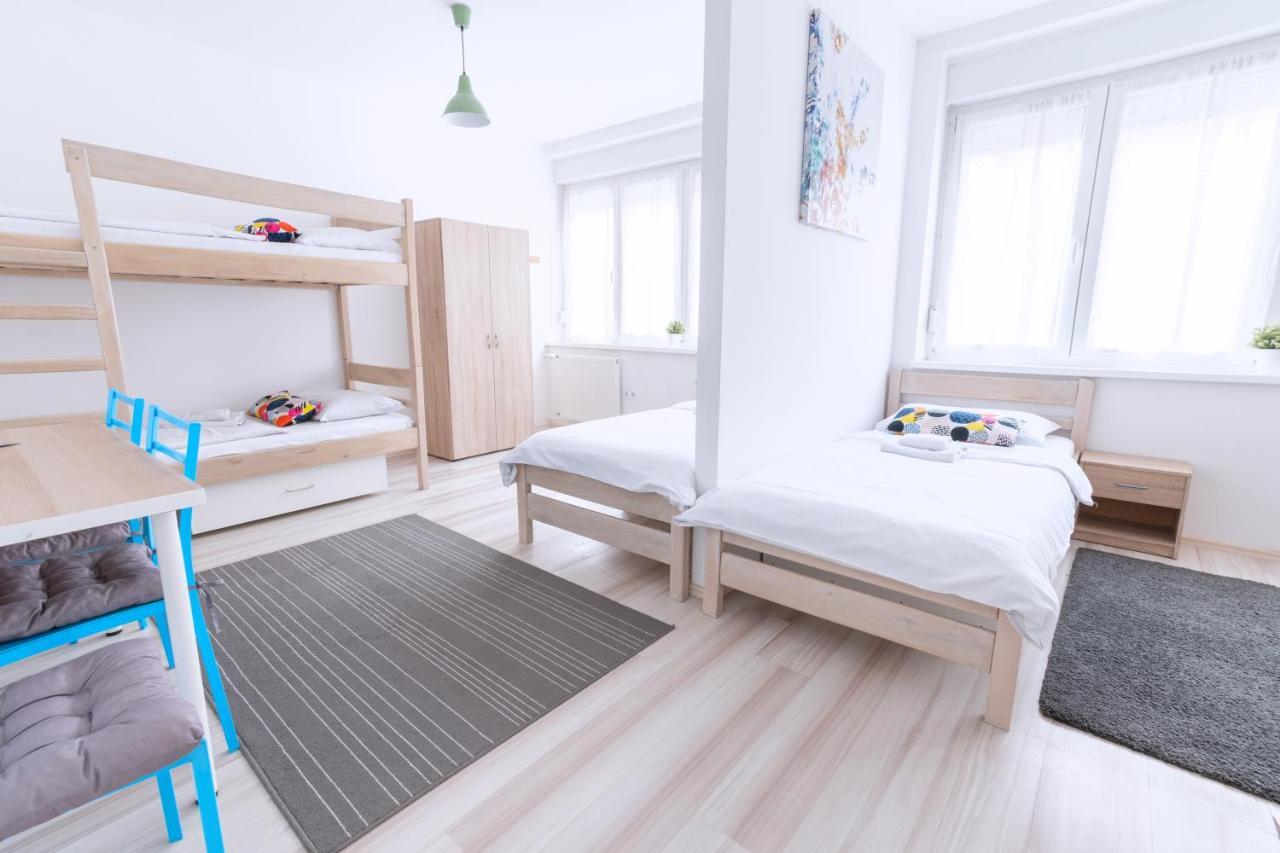 זאגרב The Dots Hostel מראה חיצוני תמונה