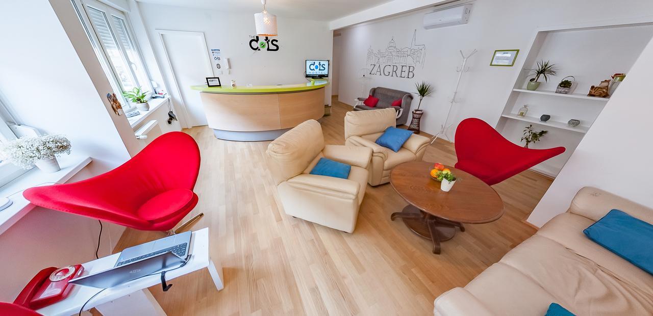 זאגרב The Dots Hostel מראה חיצוני תמונה