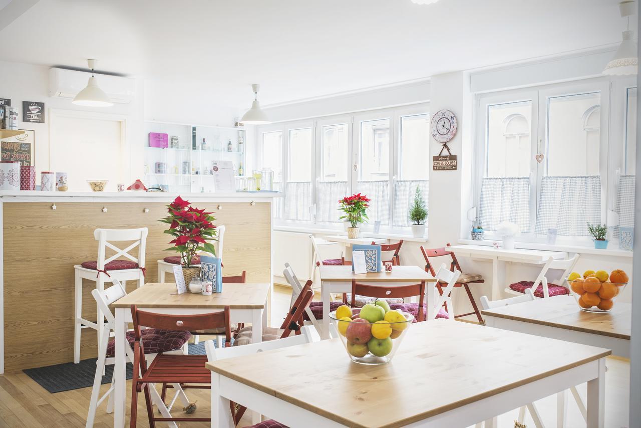 זאגרב The Dots Hostel מראה חיצוני תמונה